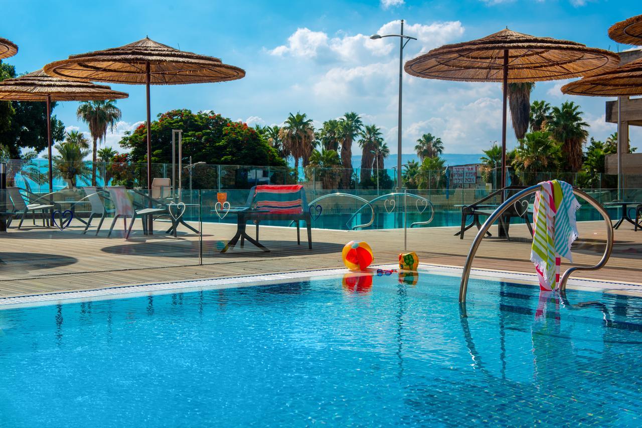 Leonardo Hotel Тверия Экстерьер фото